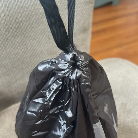 🤑BUNDLE ONLY🤑🩶Calvin Klein Metallic Gray & Silver Drawstring Bag - Picture 4 of 7